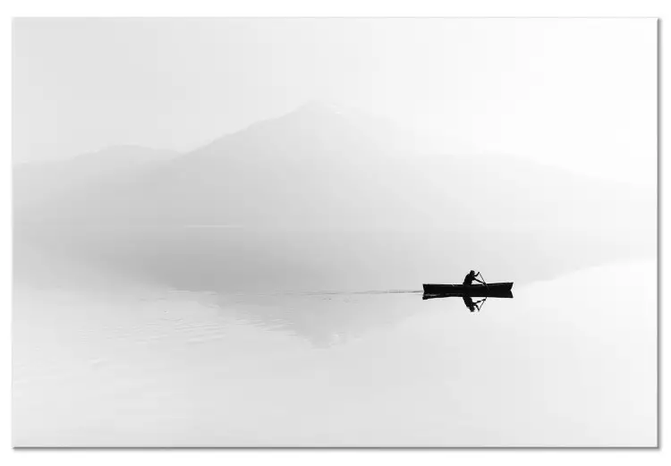 Zarys gór we mgle (1-częściowy) - łódź na tle krajobrazu w bieli