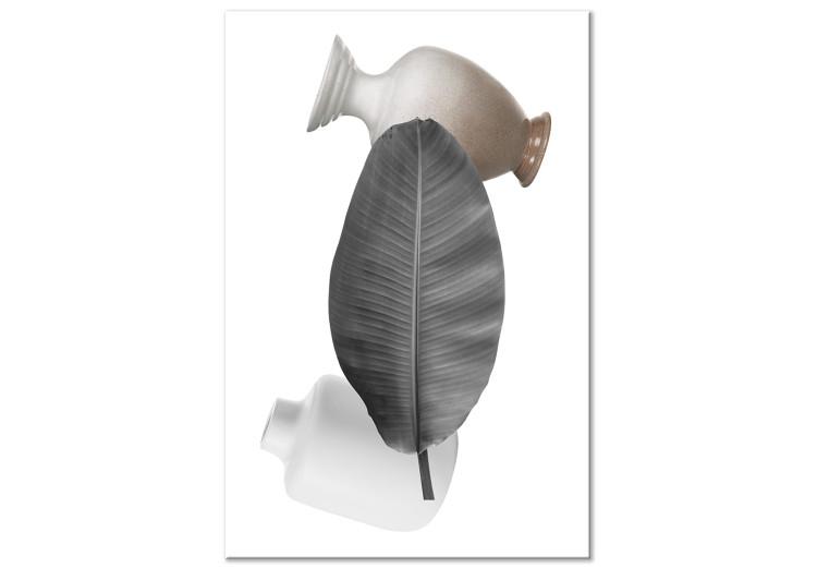 Obraz na płótnie Liść bananowca z wazami - czarno-biała kompozycja abstrakcyjna
