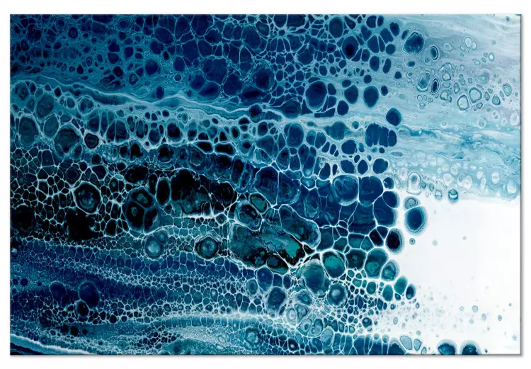 Zimna abstrakcja - naturalna struktura w błękitnych kolorach