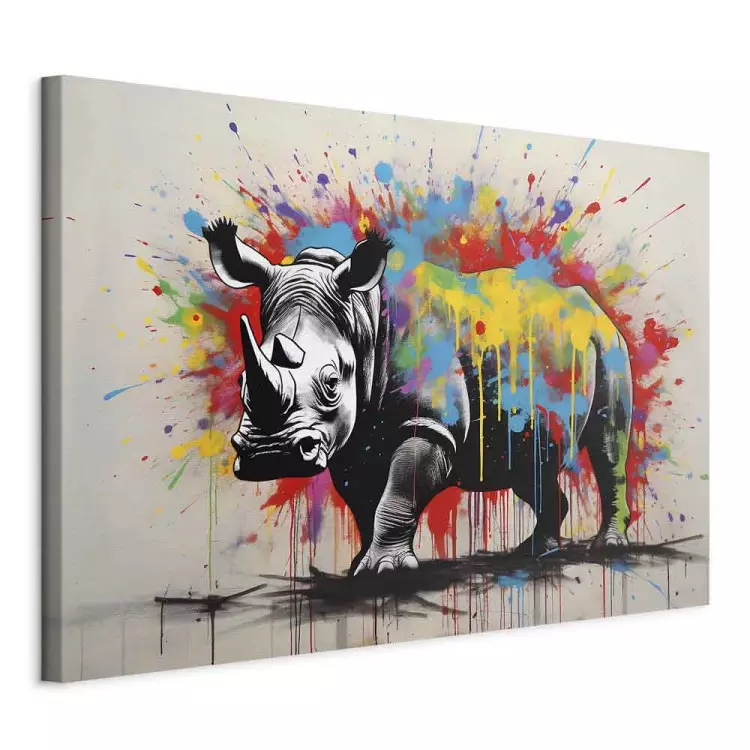 Kolorowy nosorożec - mural ze zwierzęciem inspirowany stylem Banksy
