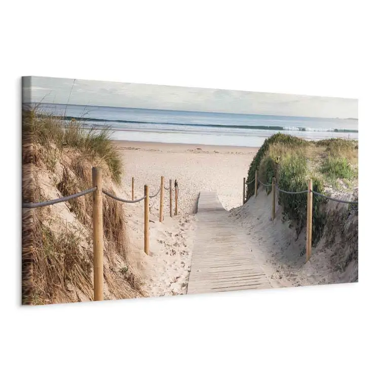 Wydmowy spacer - drewniana kładka prowadząca do plaży
