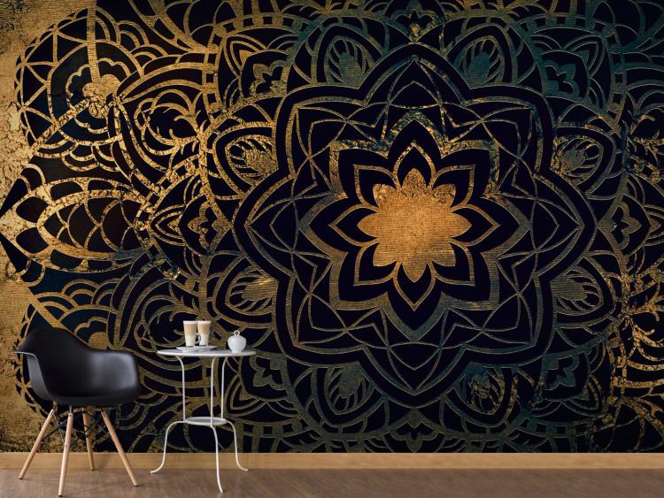 Fototapeta Symetryczny deseń - czarno-złoty motyw kwiatu w stylu orientalnym