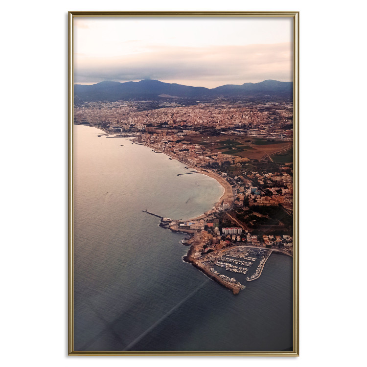 Plakat Gorąca Hiszpania - pejzaż nabrzeża Majorki widziany z lotu ptaka 144800 additionalImage 17