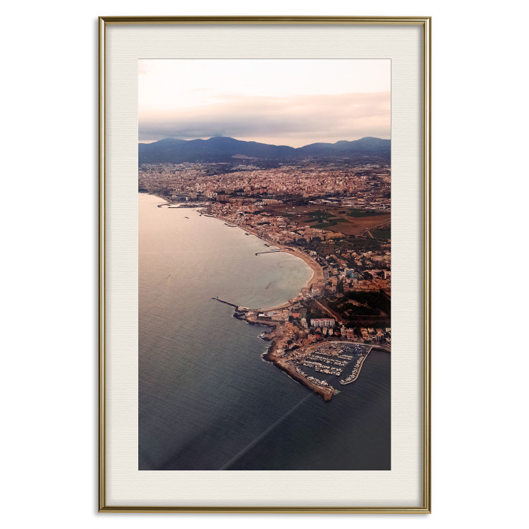 Plakat Gorąca Hiszpania - pejzaż nabrzeża Majorki widziany z lotu ptaka 144800 additionalImage 18