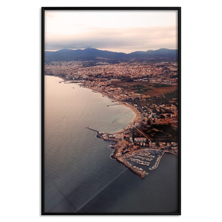 Plakat Gorąca Hiszpania - pejzaż nabrzeża Majorki widziany z lotu ptaka 144800 additionalImage 23