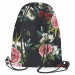 Worek plecak Proste piękno - kompozycja kwiatów róż w stylu vintage na czarnym tle 147580