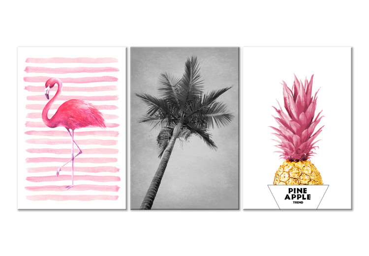 Obraz Egzotyczna kompozycja z flamingiem, palmą i ananasem - tryptyk z martwą naturą, dziką przyrodą i napisami w szarych, różowych i złotych odcieniach 118071