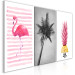 Obraz Egzotyczna kompozycja z flamingiem, palmą i ananasem - tryptyk z martwą naturą, dziką przyrodą i napisami w szarych, różowych i złotych odcieniach 118071 additionalThumb 2