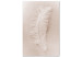 Obraz Białe pióro na beżowym blacie - kompozycja w stylu scandi boho 136512