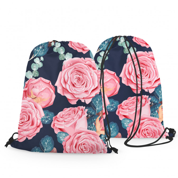 Worek plecak Esencja delikatności – różowe kwiaty i liście na ciemnym tle 147563 additionalImage 3