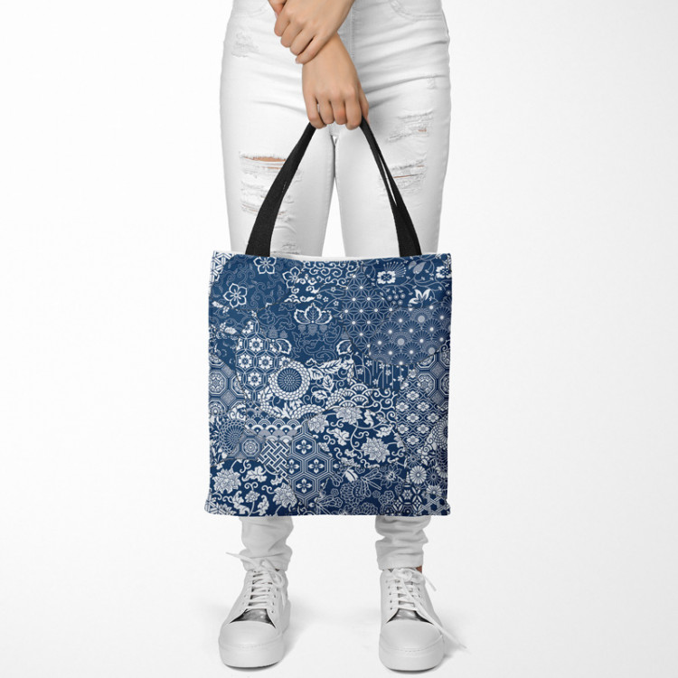 Torba na zakupy Kwiatowa mozaika - kompozycja w odcieniach niebieskiego i bieli 147583 additionalImage 2