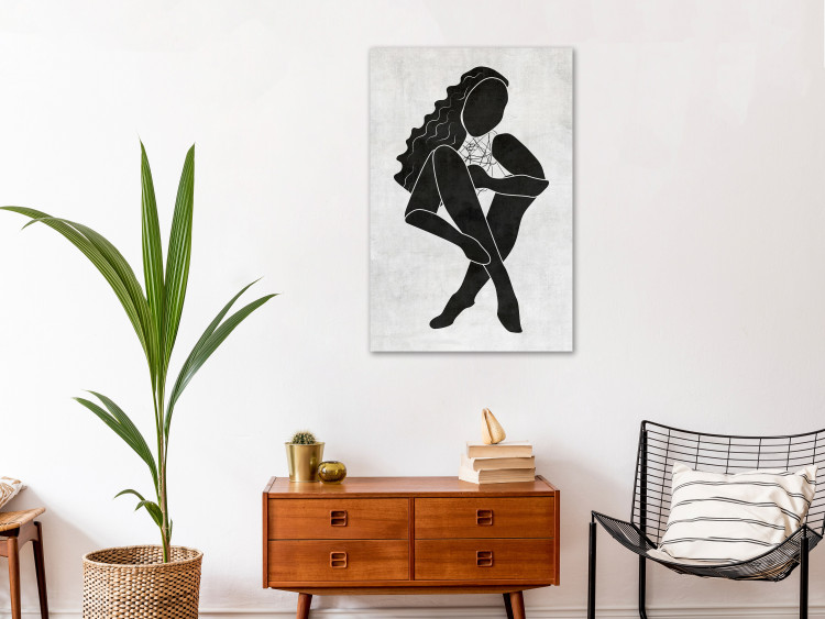 Obraz Siedząca postać kobiety - czarna sylwetka kobiety na szarym tle 134204 additionalImage 3