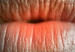 Obraz Ciepłe usta - zbliżenie na kobiecą twarz w odcieniach szarości  117515 additionalThumb 5