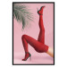 Plakat Czerwone rajstopy - kobiecie nogi, szpilki i liść palmy na różowym tle 144125 additionalThumb 22