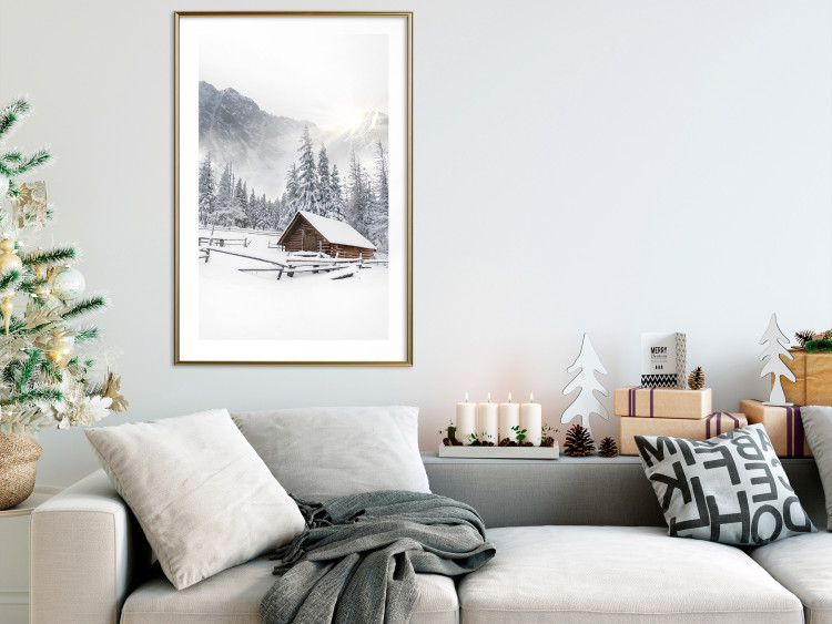 Plakat Zimowy poranek - pejzaż wschodu słońca nad górami, chatą i lasem 148435 additionalImage 17