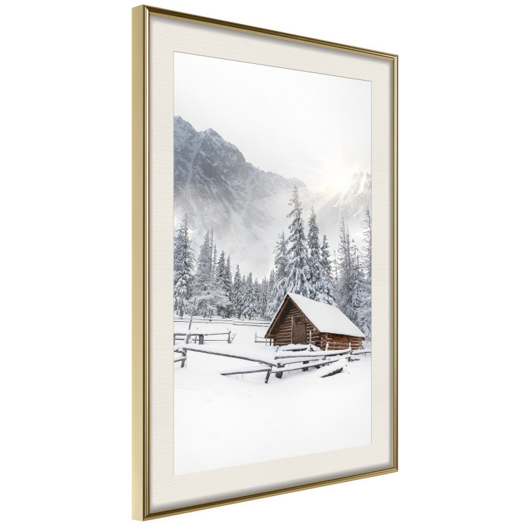Plakat Zimowy poranek - pejzaż wschodu słońca nad górami, chatą i lasem 148435 additionalImage 8