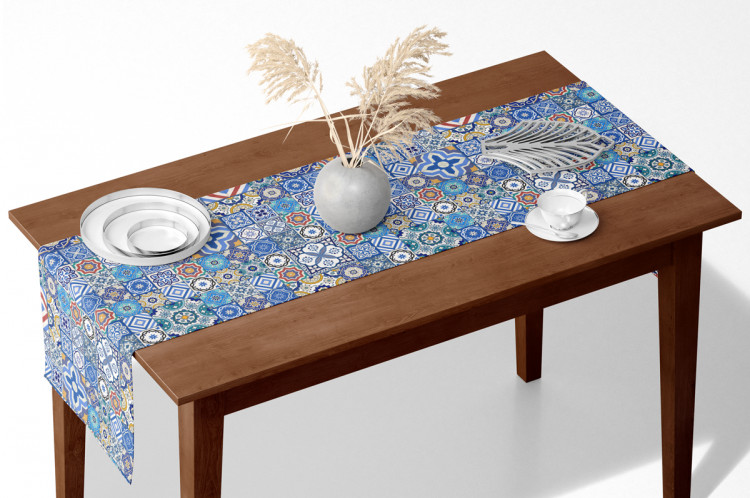Bieżnik na stół Błękitne połączenia - motyw inspirowany ceramiką w stylu patchwork 147238 additionalImage 5