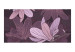 Fototapeta Marzycielskie kwiaty - roślinny motyw kwiatowy z fioletowymi magnoliami na tle w odcieniach fioletów i różu 60819 additionalThumb 1