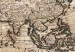 Fototapeta Nova Orbis Tabula - retro mapa świata z postaciami na drewnianym tle 67029 additionalThumb 3